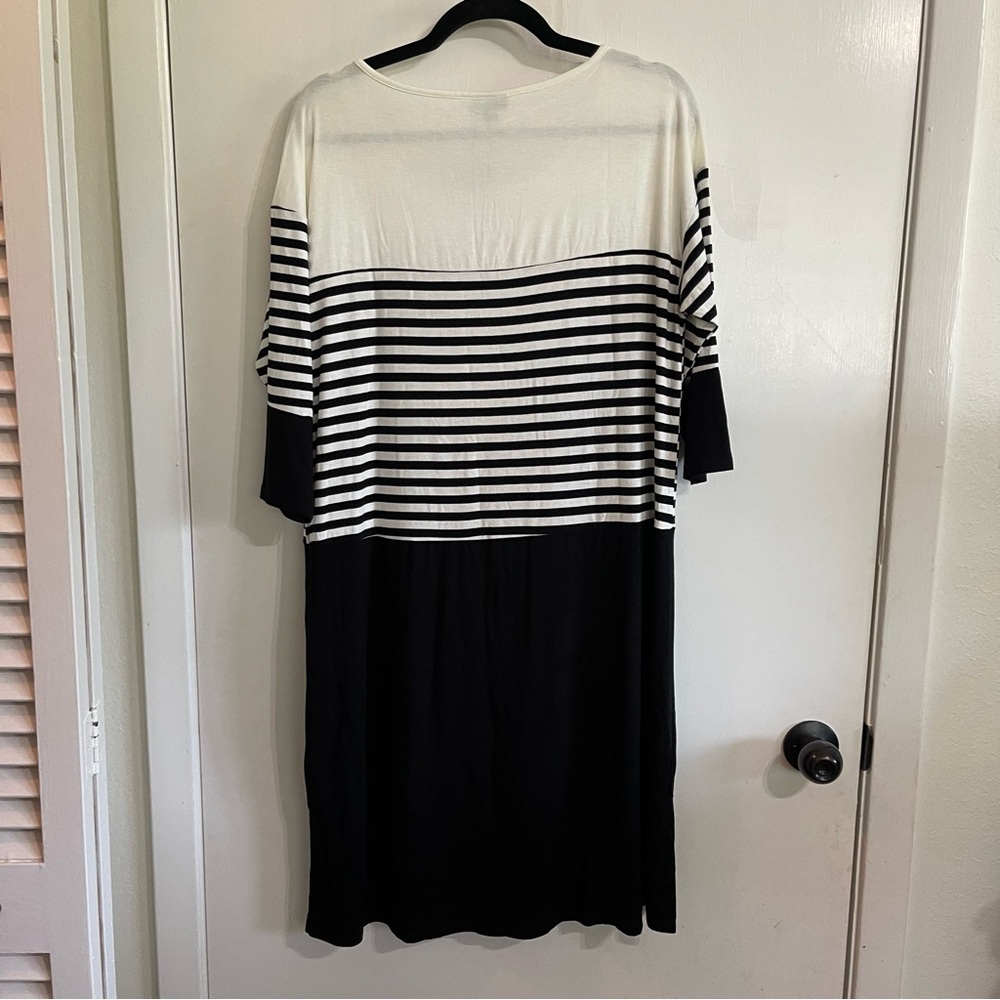 Torrid Black and White Striped Midi Dress with Pocket Size 00 M/L 10 NWT - Picture 5 of 10